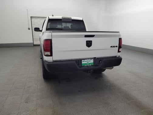 2019 RAM 1500 Classic Warlock Quad Cab 4x4 6'4' Box