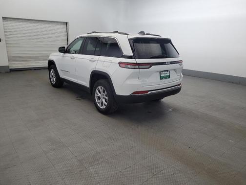 Bright White Clearcoat 2022 Jeep Grand Cherokee Limited