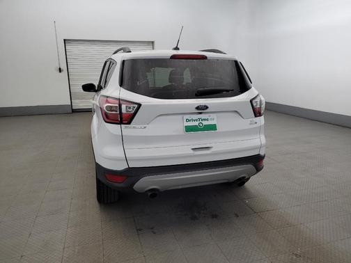 White 2017 Ford Escape SE