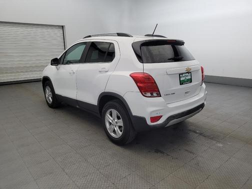 Summit White 2018 Chevrolet Trax LT