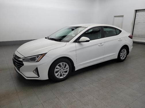 2020 Hyundai ELANTRA SE