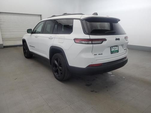 Bright White Clearcoat 2023 Jeep Grand Cherokee L Limited
