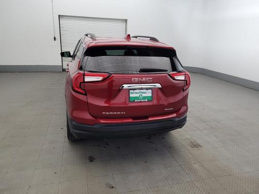 Volcanic Red Tintcoat 2024 GMC Terrain SLE