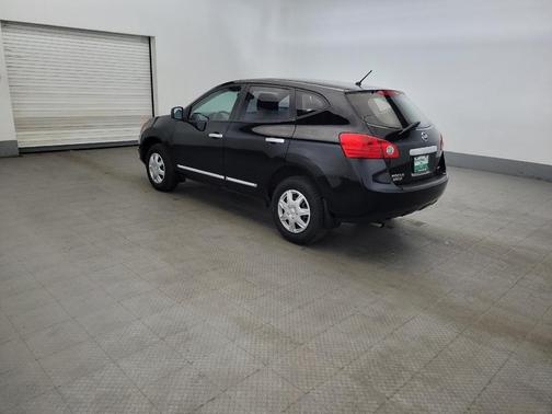 Black 2014 Nissan Rogue Select S