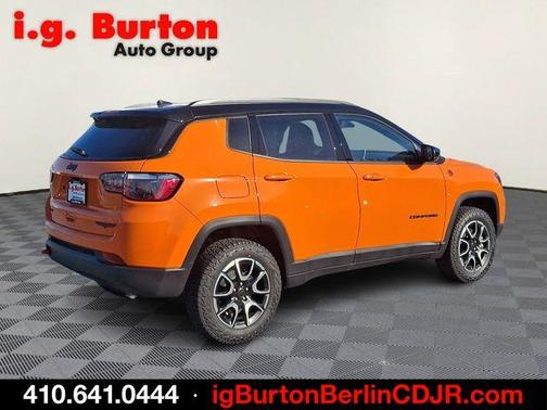 OOSE 2026 Jeep Compass Trailhawk