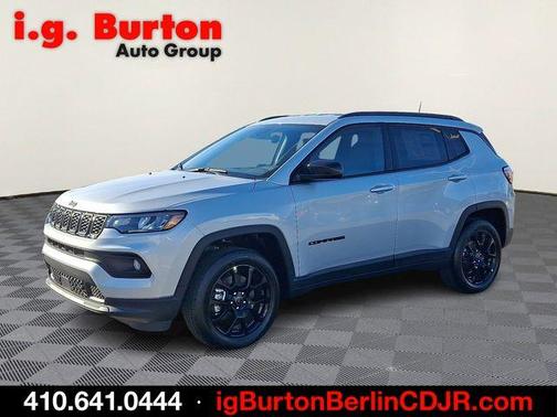 Silver Zynith 2026 Jeep Compass Latitude