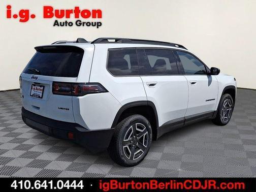 Bright White Clearcoat 2026 Jeep Cherokee LAREDO/LIMITED