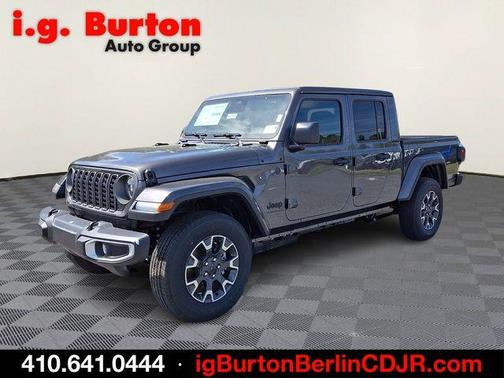 Crystal Metallic 2026 Jeep Gladiator Sport