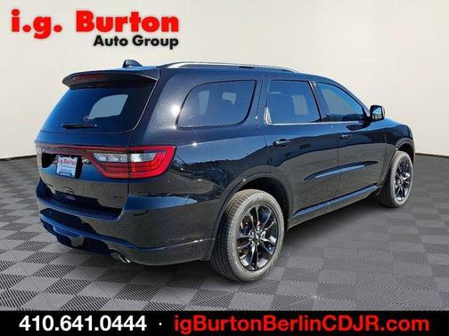 Black Clearcoat 2026 Dodge Durango GT