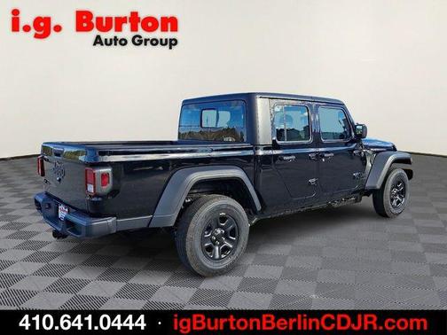 Black Clearcoat 2026 Jeep Gladiator Sport