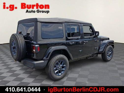 Black Clearcoat 2026 Jeep Wrangler Sport