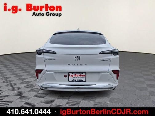 White Frost 2024 Buick Envista Avenir