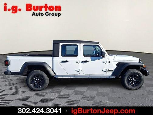 Bright White Clearcoat 2026 Jeep Gladiator Sport