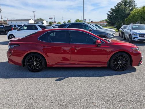 2024 Toyota Camry Hybrid XSE