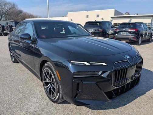 2025 BMW 740 i xDrive