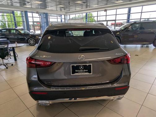 2025 Mercedes-Benz GLA 250 Base 4MATIC