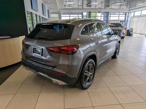 2025 Mercedes-Benz GLA 250 Base 4MATIC