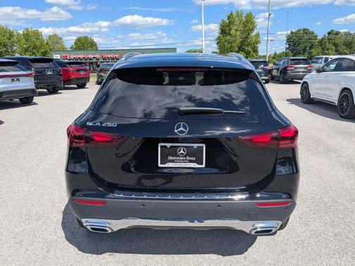 2025 Mercedes-Benz GLA 250 Base