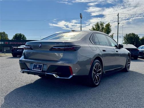 2024 BMW i7 eDrive50