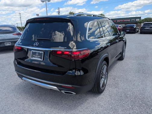 2024 Mercedes-Benz GLS 450 4MATIC