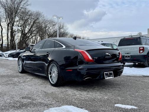 2016 Jaguar XJ XJ R-Sport