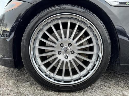 2016 Jaguar XJ XJ R-Sport