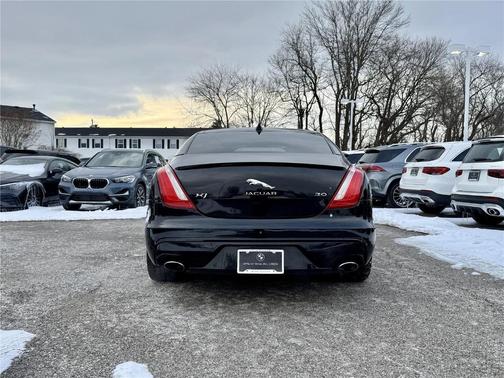 2016 Jaguar XJ XJ R-Sport