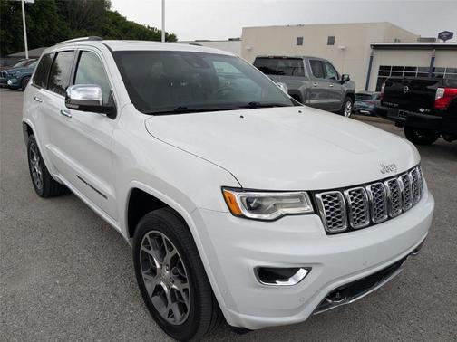 Bright White Clearcoat 2019 Jeep Grand Cherokee Overland