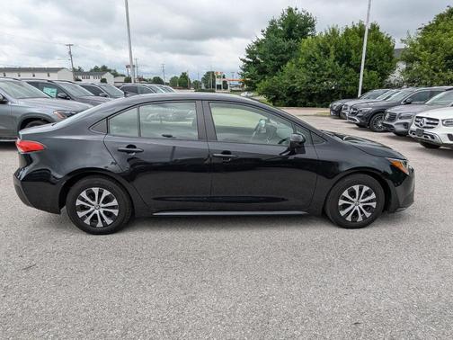 2022 Toyota Corolla Hybrid LE