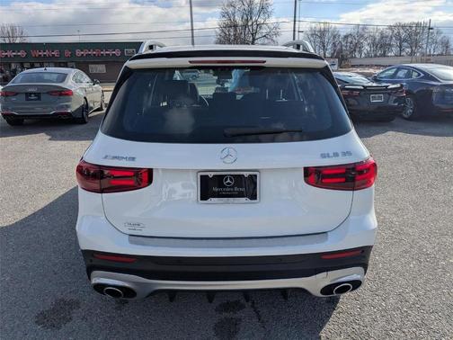 2025 Mercedes-Benz AMG GLB 35 Base
