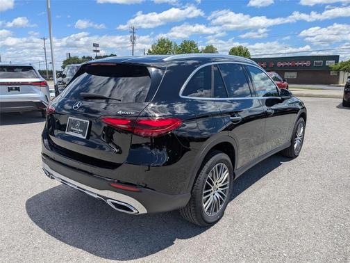 2025 Mercedes-Benz GLC 300 Base 4MATIC