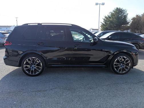 2026 BMW X7 M60i