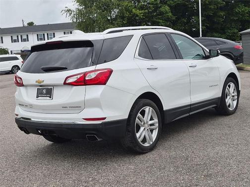 Iridescent Pearl Tricoat 2019 Chevrolet Equinox Premier w/2LZ