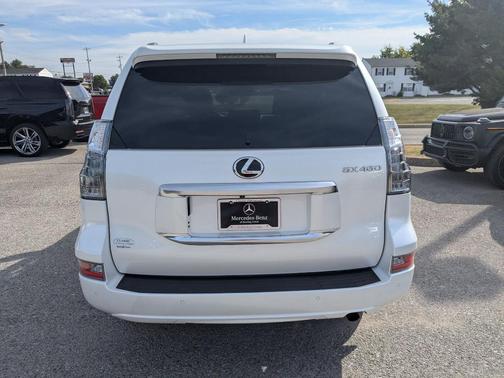2023 Lexus GX 460 Base