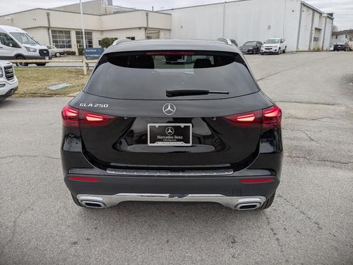 2025 Mercedes-Benz GLA 250 Base