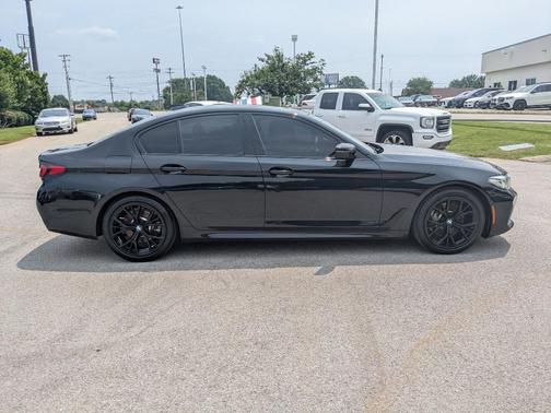 2021 BMW 530 i xDrive