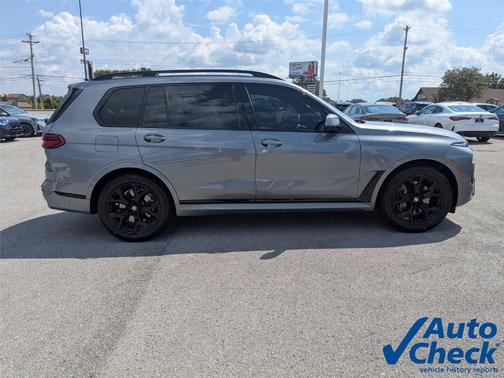 2024 BMW X7 xDrive40i