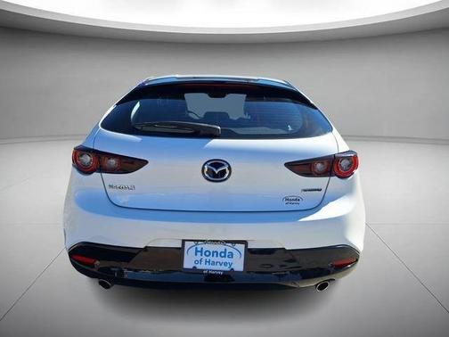 Snowflake White Pearl 2024 Mazda Mazda3 FWD w/Preferred Package