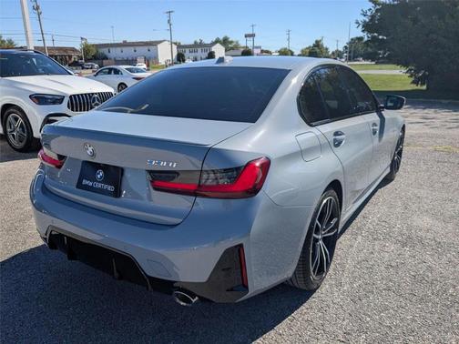 2024 BMW 330 i xDrive