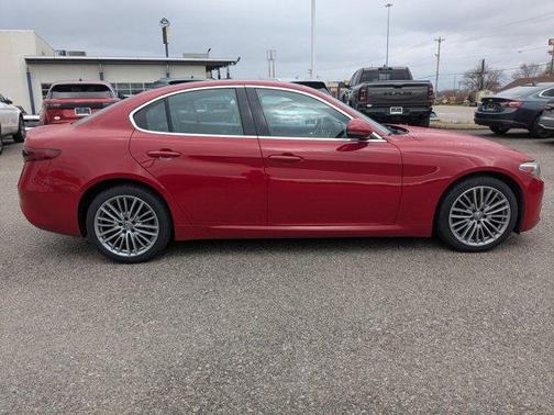 2017 Alfa Romeo Giulia Ti