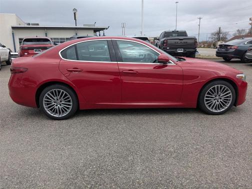 2017 Alfa Romeo Giulia Ti