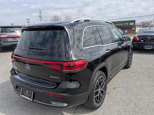 2022 Mercedes-Benz EQB 300 Base 4MATIC