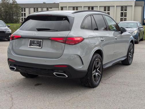 2025 Mercedes-Benz GLC 350e Base 4MATIC