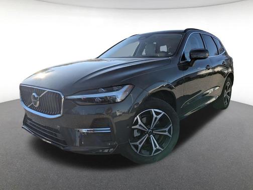 2022 Volvo XC60 B5 Momentum
