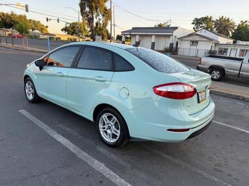 2017 Ford Fiesta SE