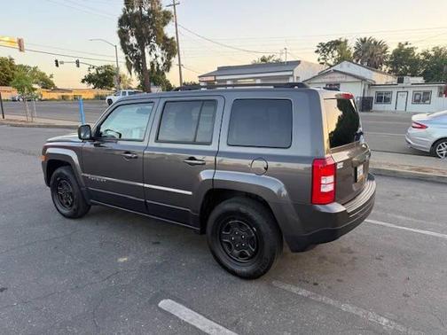 2016 Jeep Patriot Sport