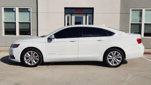 White 2019 Chevrolet Impala 1LT