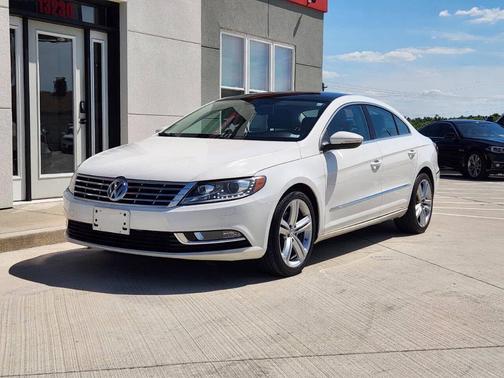 White 2013 Volkswagen CC 2.0T Lux