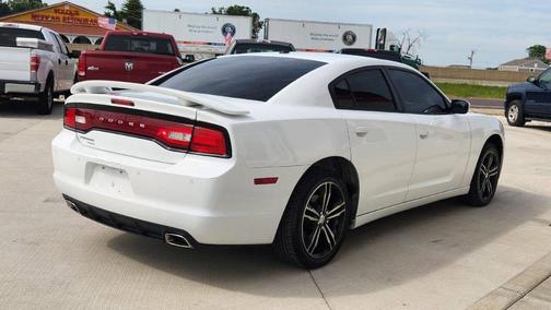 White 2014 Dodge Charger SXT