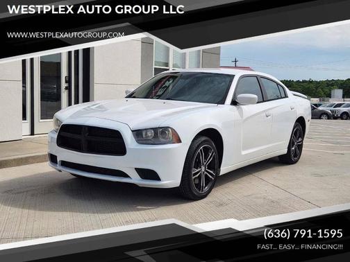 White 2014 Dodge Charger SXT
